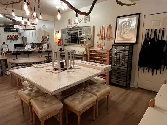 Por el Arte Artisan Boutique & Makerspace