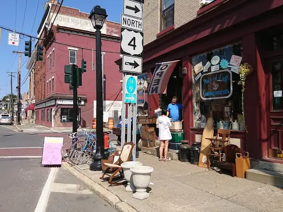 Port of Call Consignments