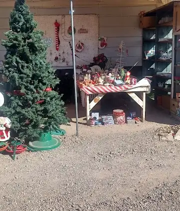 Quartzsite Community Thrift Store