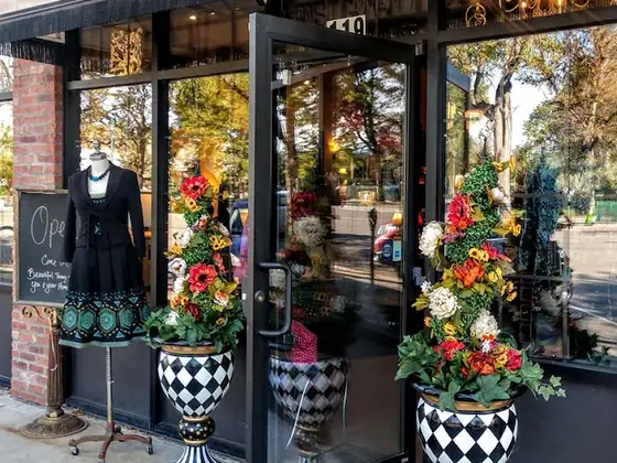 Redoux Consignment Boutique