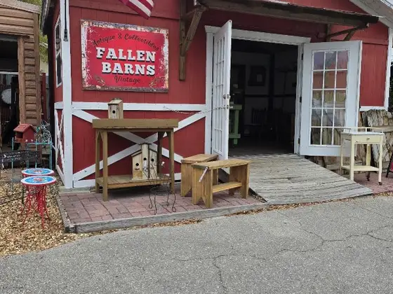 Renninger's Vintage Antique Center