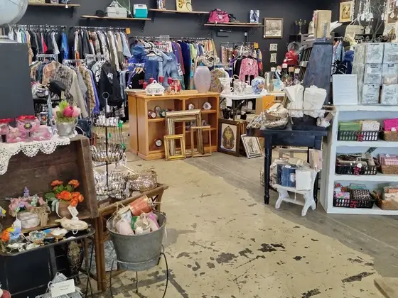 Resuscitated Marketplace & Thrift Boutique in Fresno, CA