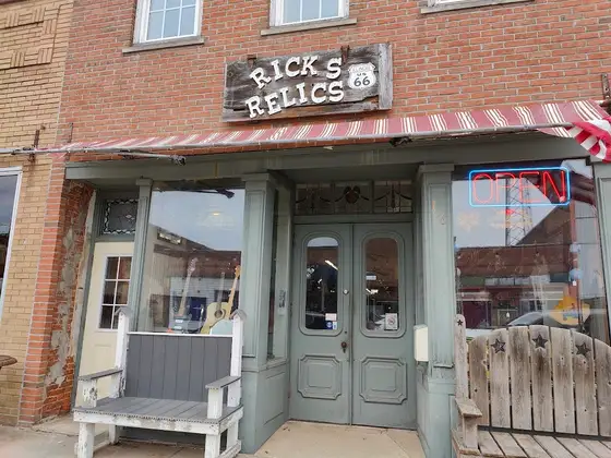 Rick's Relics on 66
