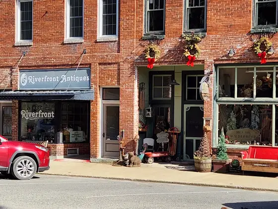 Riverfront Antiques