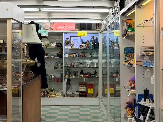 Roscoe Woodstock Antique Mall