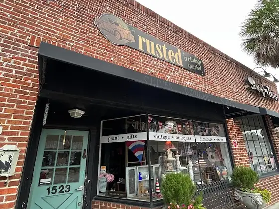 Rusted Vintage Market