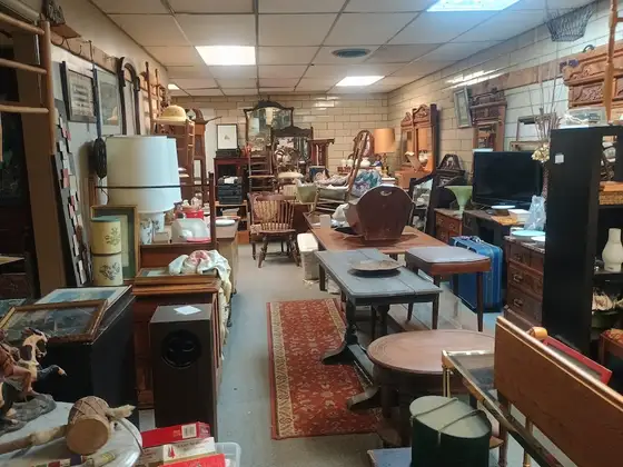 Rusty Hill Antiques