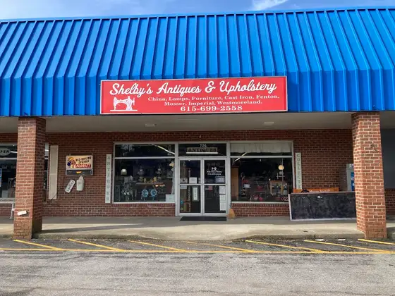 Shelby's Antiques and Upholstery in Red Boiling Springs, TN