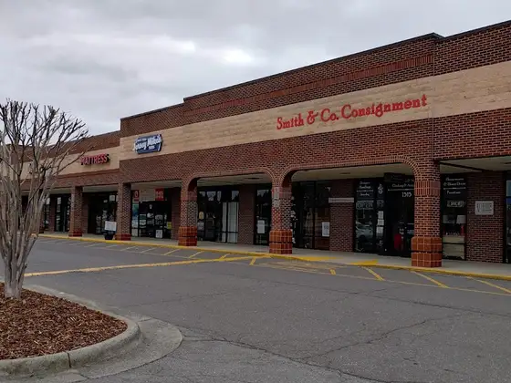 Smith & Co. Consignment