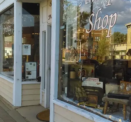 Smokey Row Antiques