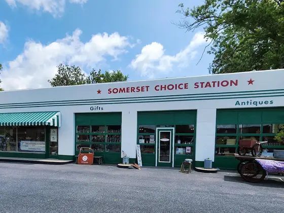 Somerset Choice Station Antiques