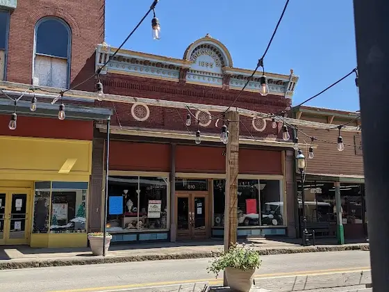 Spinning Wheel Antiques