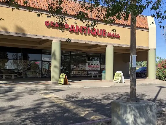 Superstition Grand Antique Mall