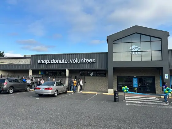 The Evergreen HFH Store- West Vancouver ReStore