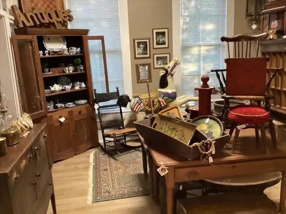 Tipsy Gypsy Antiques and Gifts