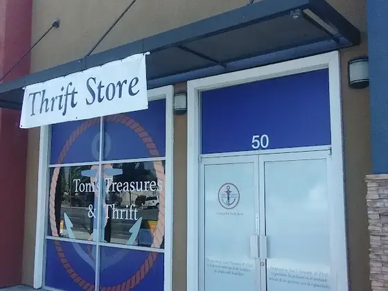 Tom's Treasures & Thrift