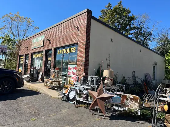 Turnpike Antiques