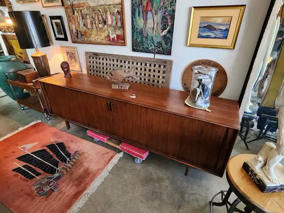 Uncharted Antiques