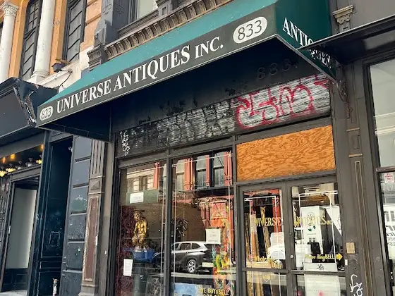 Universe Antiques