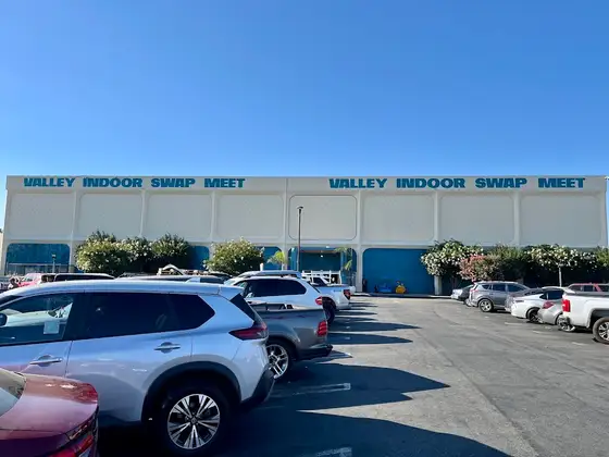 Valley Indoor Swap Meet