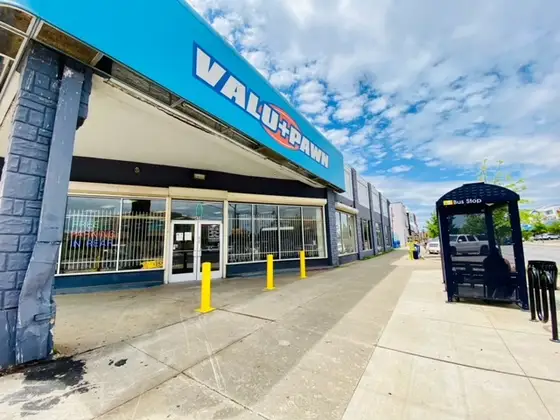 Valu+Pawn