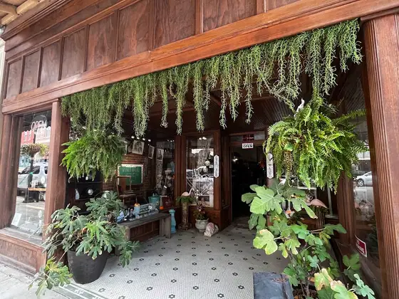 Van Buren Vintage Market in Van Buren, AR