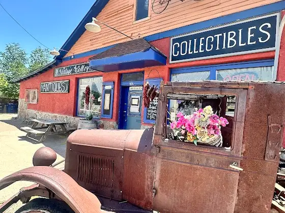 Vintage Valley Antiques And Collectibles