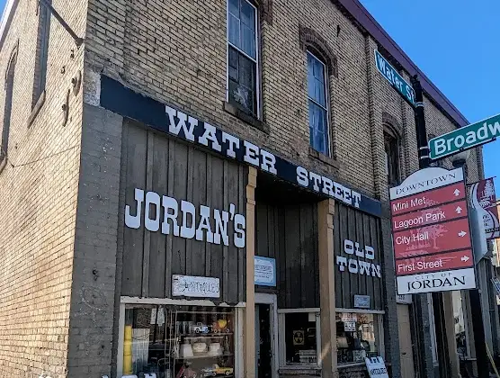 Water Street Antiques