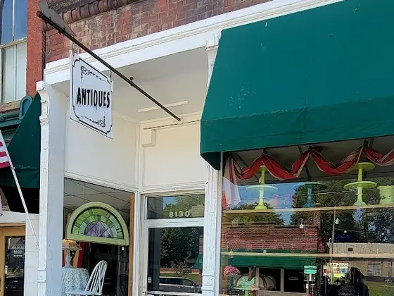 Waterfall Antiques and Collectibles in Garrettsville, OH