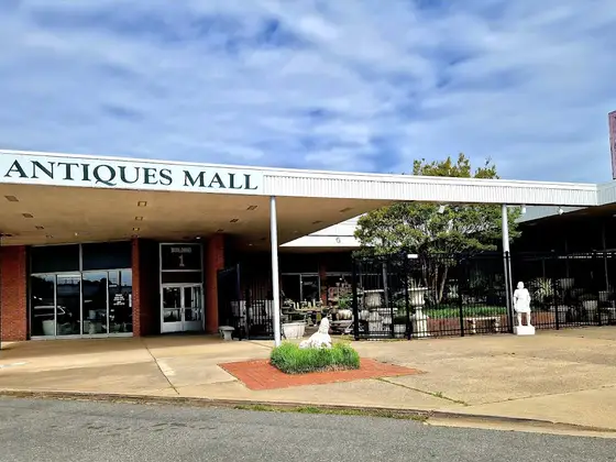 West End Antiques Mall