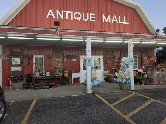 Wisconsin Dells Antique Mall