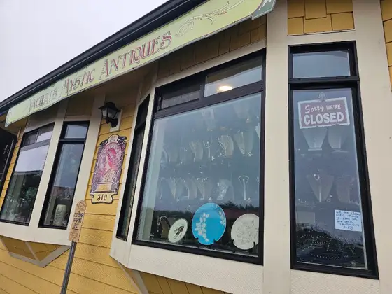 Yachats Mystic Antiques