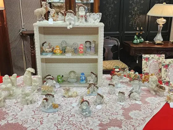 Z's Antiques
